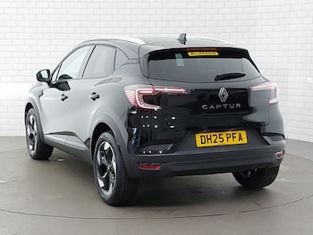 Used Renault Captur 2025 for sale - 76237905: Photo 3