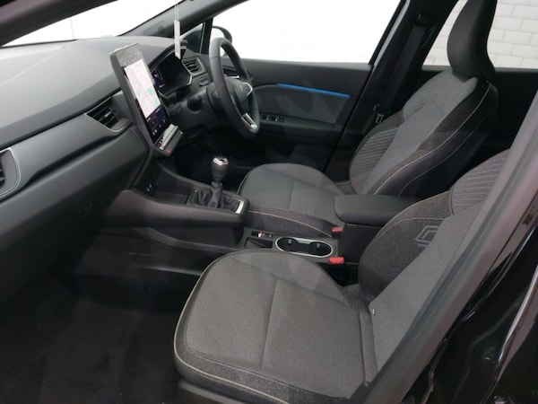 Used Renault Captur 2025 for sale - 76237905: Photo 5