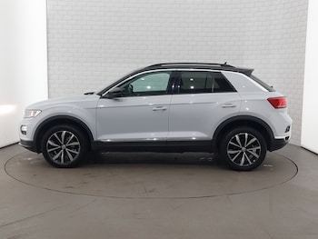Used Volkswagen T-Roc 2020 for sale - 77736444: Photo