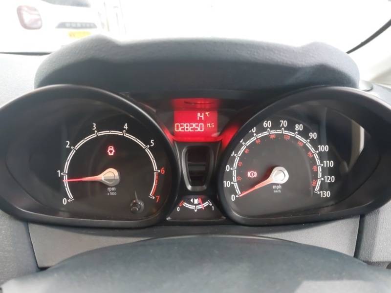 Used Ford Fiesta 2012 for sale - 78156102: Photo 12