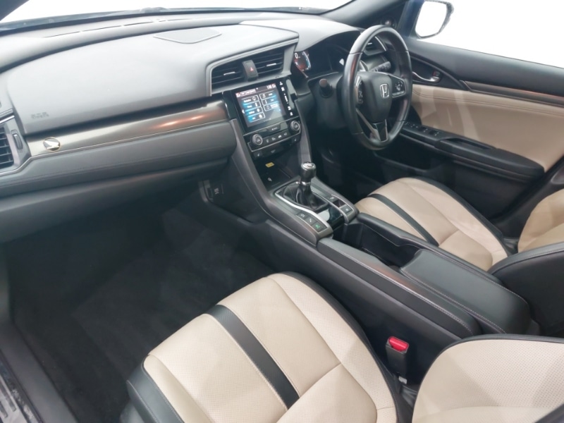 Used Honda Civic 2019 for sale - 76920489: Photo 5