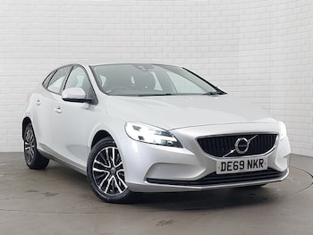 Used Volvo V40 2019 for sale - 78885140: Photo