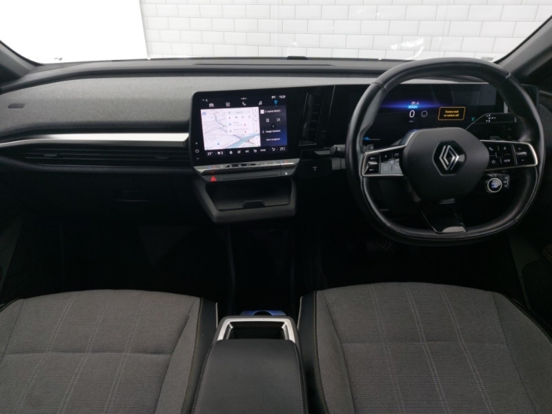 Used Renault Megane E Tech 2022 for sale - 77343303: Photo 2