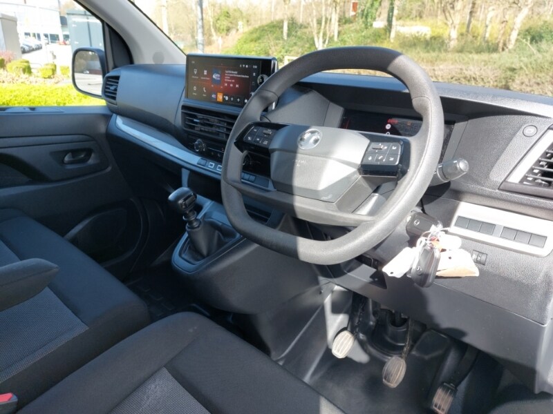 Used Vauxhall Vivaro 2024 for sale - 77922524: Photo 2