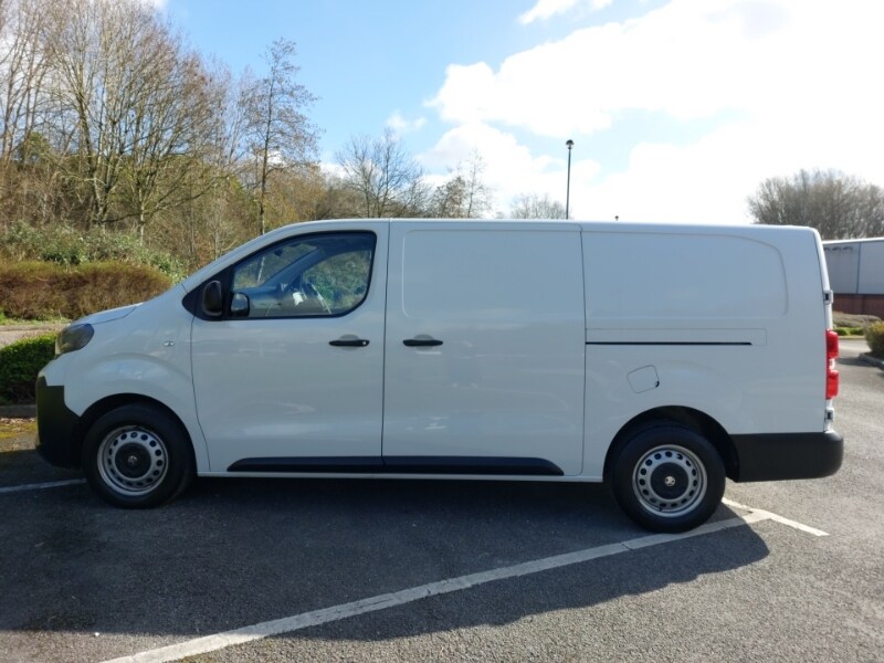 Used Vauxhall Vivaro 2024 for sale - 77922524: Photo 4