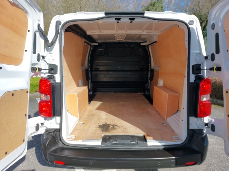 Used Vauxhall Vivaro 2024 for sale - 77922524: Photo 8