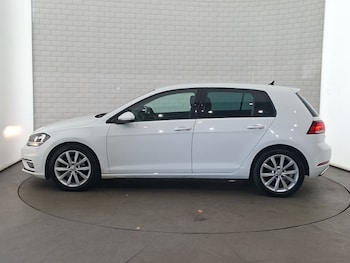 Used Volkswagen Golf 2018 for sale - 79164567: Photo