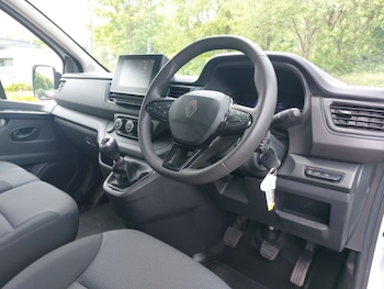 Used Renault Trafic 2024 for sale - 78661094: Photo