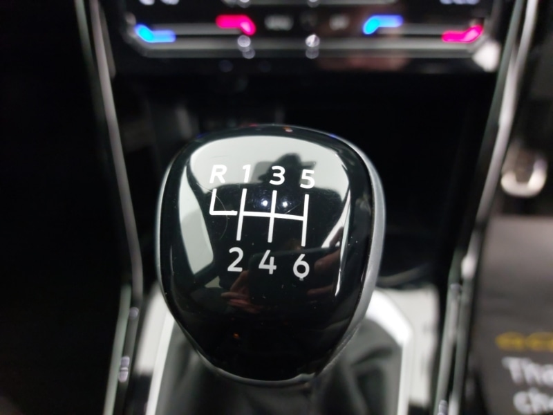 Used Volkswagen T-Roc 2022 for sale - 76556152: Photo 15