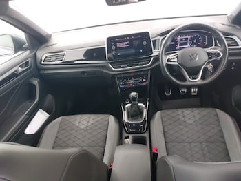 Used Volkswagen T-Roc 2022 for sale - 76556152: Photo