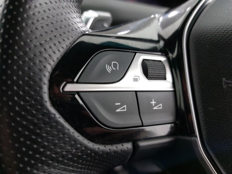 Used Peugeot 3008 2022 for sale - 76121152: Photo 13