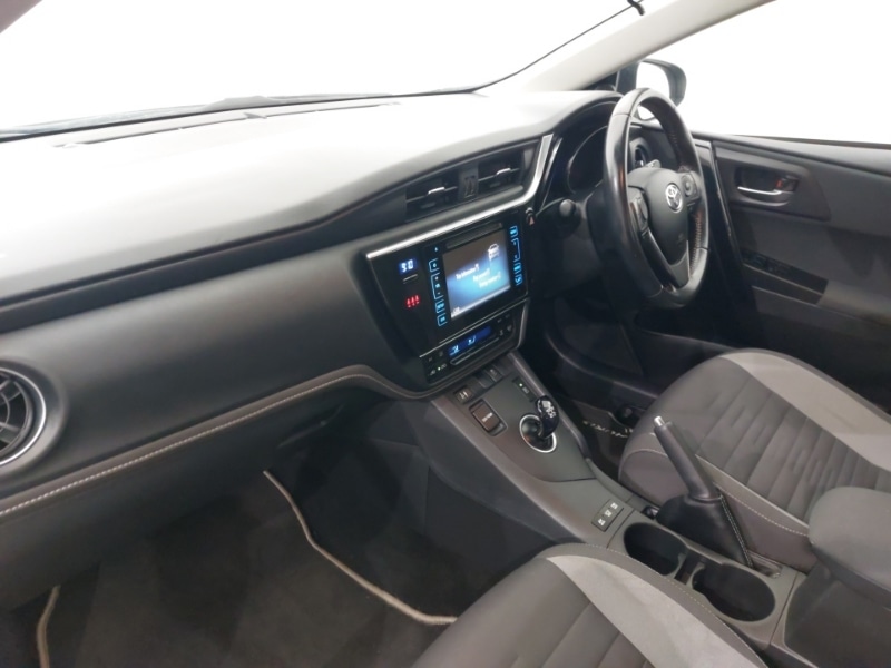 Used Toyota Auris 2018 for sale - 77832427: Photo 5
