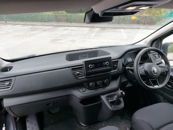 Used Renault Trafic 2023 for sale - 79368502: Photo
