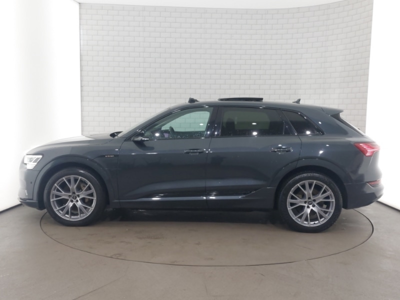 Used Audi e-tron 2019 for sale - 77690211: Photo 4