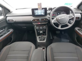 Used Dacia Sandero Stepway 2023 for sale - 76166042: Photo 2