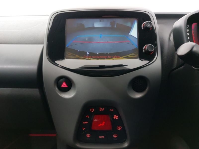 Used Toyota AYGO 2018 for sale - 76431718: Photo 11