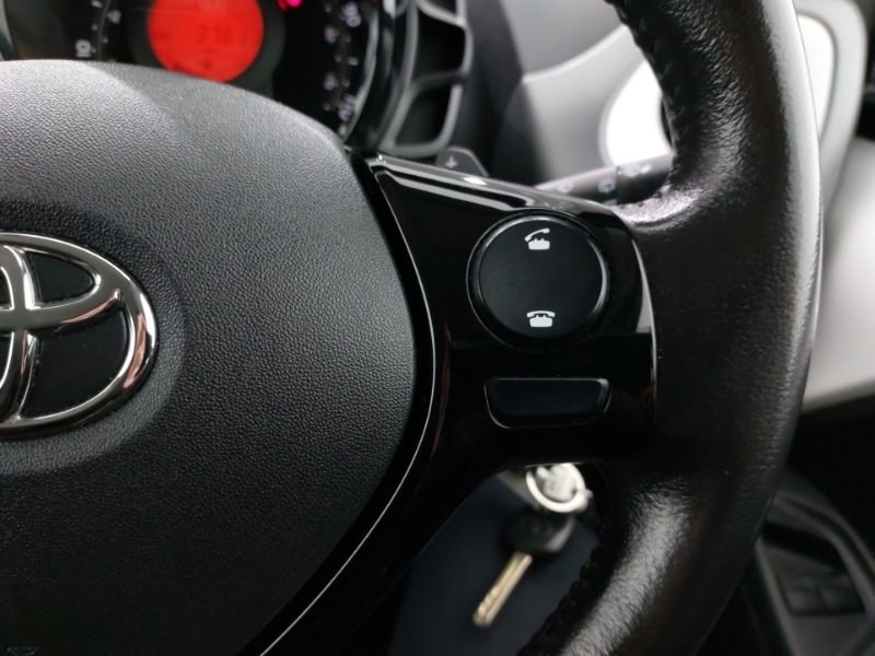 Used Toyota AYGO 2018 for sale - 76431718: Photo 15