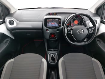 Used Toyota AYGO 2018 for sale - 76431718: Photo