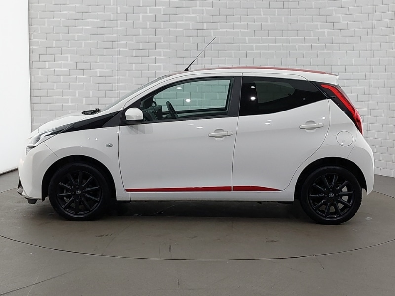 Used Toyota AYGO 2018 for sale - 76431718: Photo 4