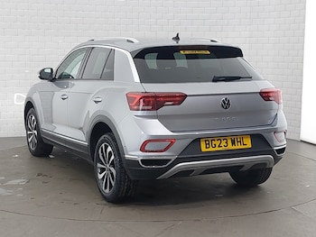 Used Volkswagen T-Roc 2023 for sale - 78861483: Photo