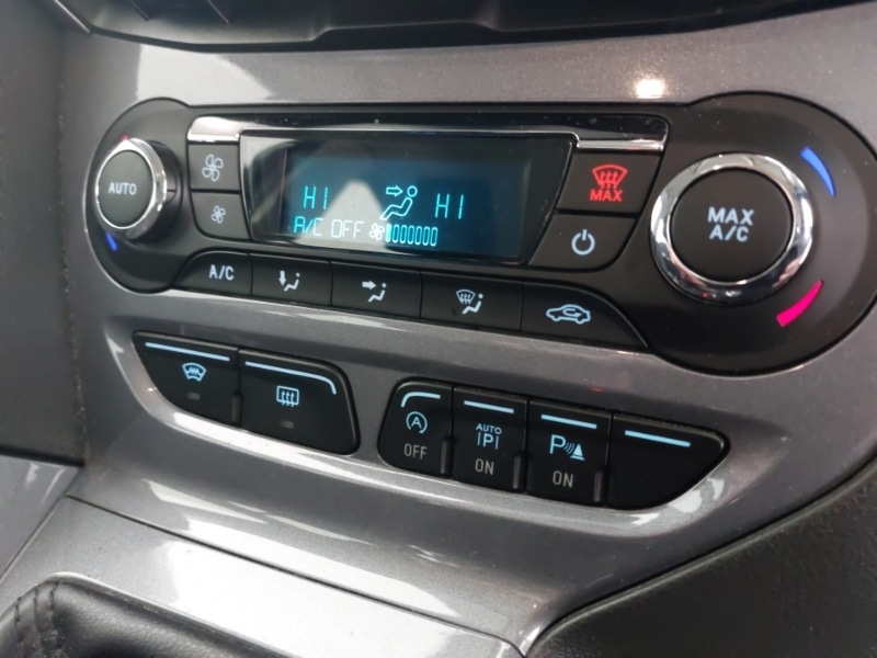 Used Ford Focus 2013 for sale - 76651919: Photo 16