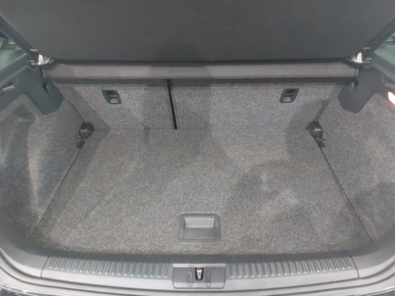 Used Volkswagen Polo 2017 for sale - 76708182: Photo 8