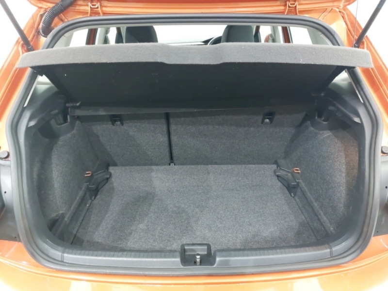 Used Volkswagen Polo 2019 for sale - 77300213: Photo 8