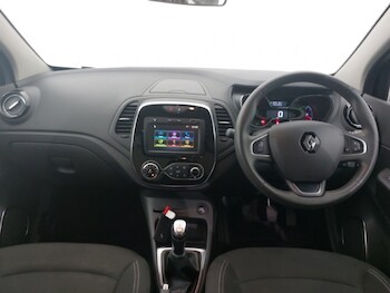 Used Renault Captur 2019 for sale - 78622015: Photo