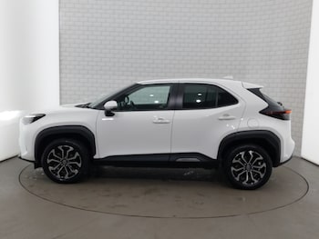 Used Toyota Yaris Cross 2022 for sale - 77596287: Photo