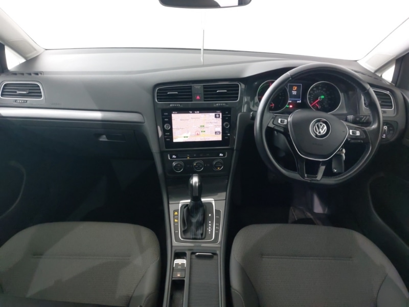 Used Volkswagen Golf 2019 for sale - 77105716: Photo 2