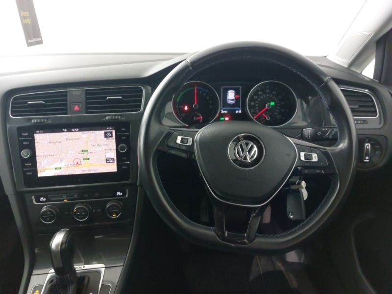 Used Volkswagen Golf 2019 for sale - 77105716: Photo 7