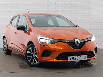 Used Renault Clio 2023 for sale - 77357769: Photo