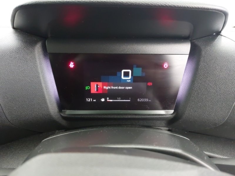 Used Citroen C4 2022 for sale - 76947217: Photo 14