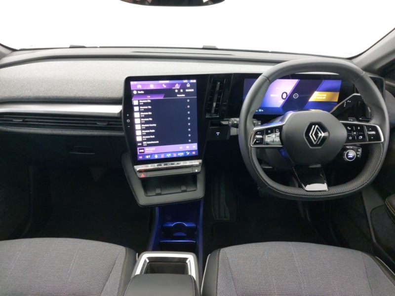 Used Renault Megane E Tech 2024 for sale - 77947900: Photo 2