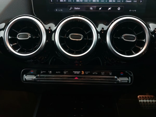 Used Mercedes-Benz GLA 2020 for sale - 76233354: Photo 19
