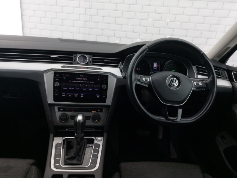 Used Volkswagen Passat 2019 for sale - 77690201: Photo 2