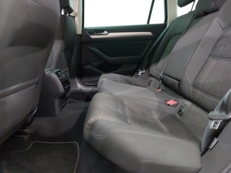 Used Volkswagen Passat 2019 for sale - 77690201: Photo 6