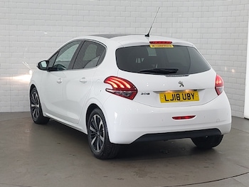 Used Peugeot 208 2018 for sale - 78533055: Photo
