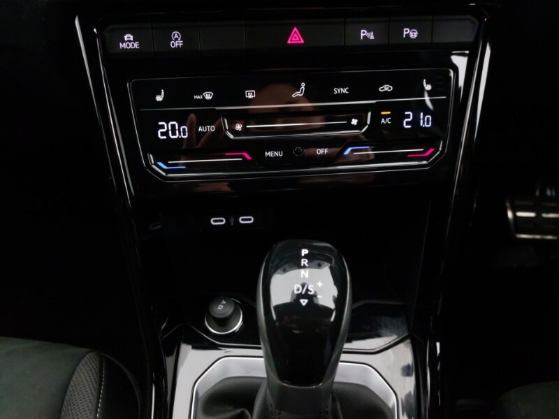 Used Volkswagen T-Roc 2024 for sale - 76269150: Photo 17