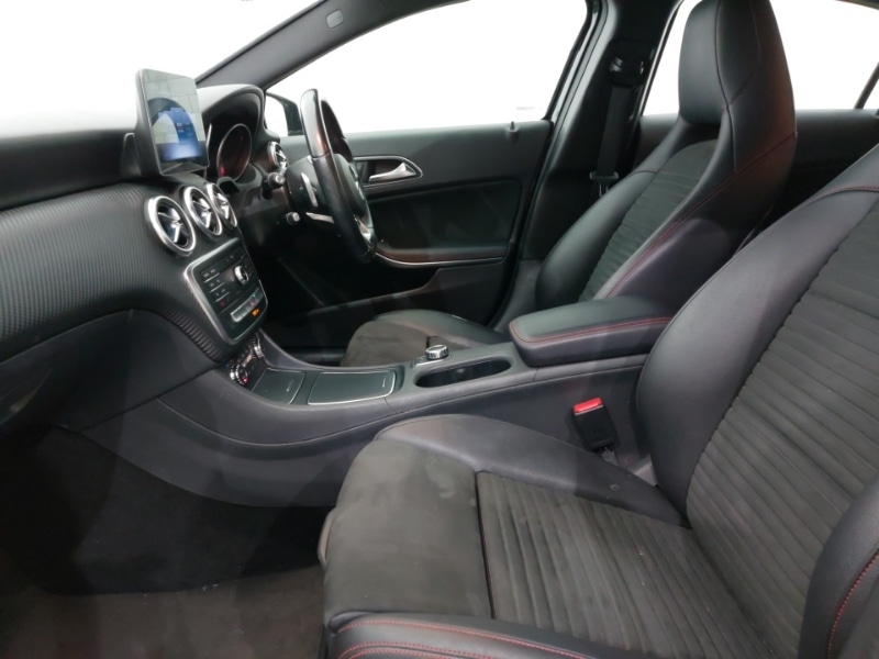 Used Mercedes-Benz A-Class 2018 for sale - 77223631: Photo 5