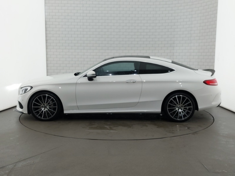 Used Mercedes-Benz C Class 2017 for sale - 76331875: Photo 4