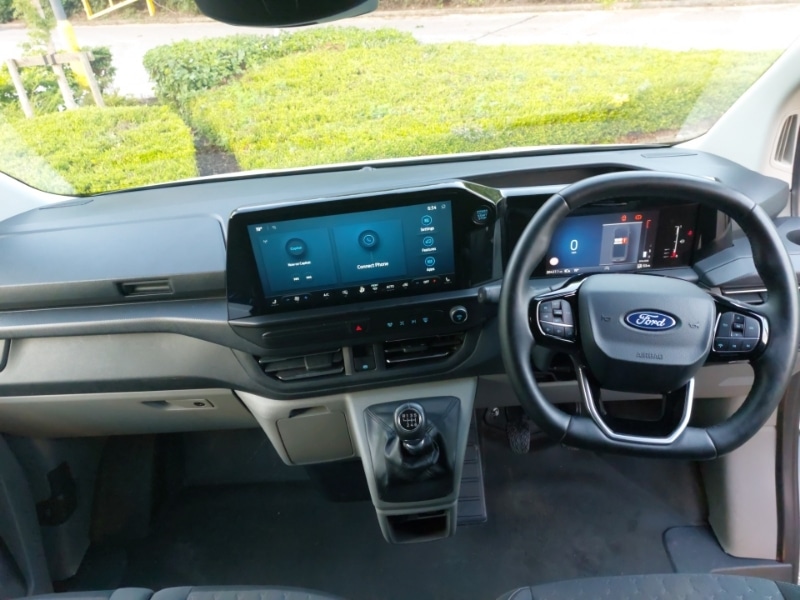 Used Ford Transit Custom 2024 for sale - 76116217: Photo 2
