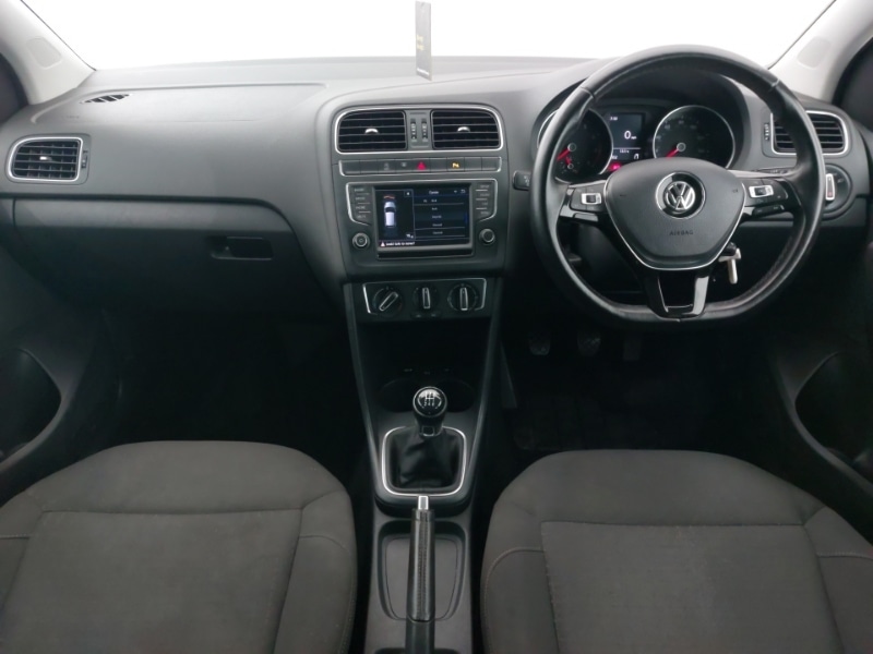 Used Volkswagen Polo 2017 for sale - 76498332: Photo 2