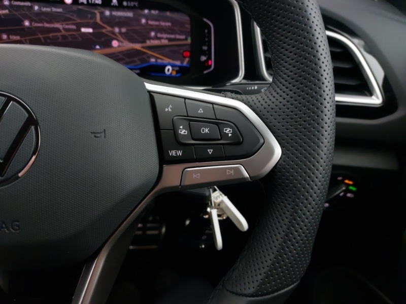 Used Volkswagen T-Roc 2025 for sale - 77130263: Photo 15