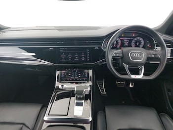 Used Audi Q8 2023 for sale - 78795596: Photo