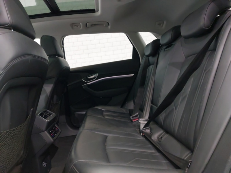 Used Audi e-tron 2019 for sale - 77130257: Photo 6