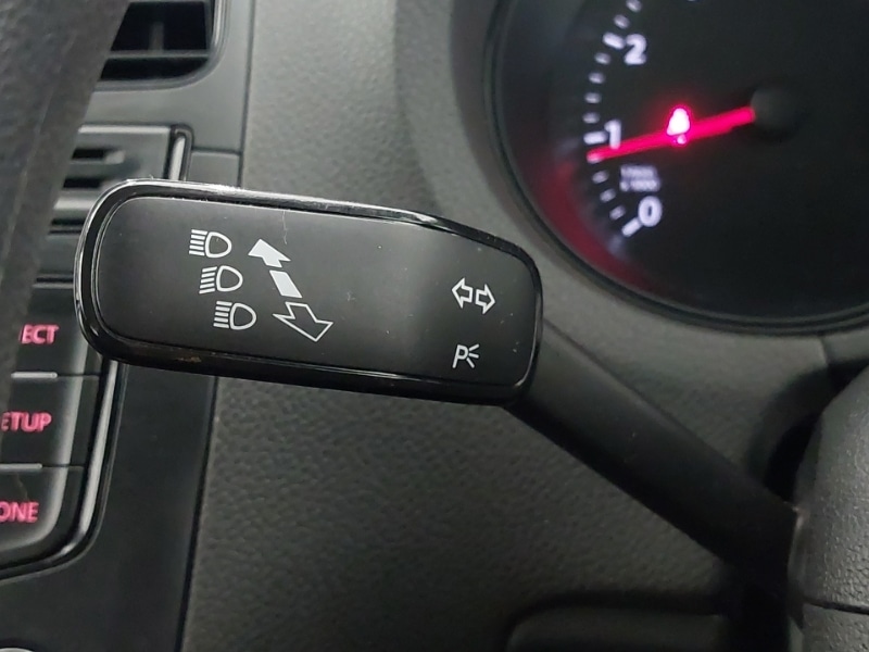 Used Volkswagen Polo 2015 for sale - 76358695: Photo 14