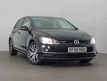 Used Volkswagen Golf 2019 for sale - 78243773: Photo