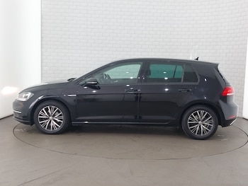 Used Volkswagen Golf 2019 for sale - 78243773: Photo