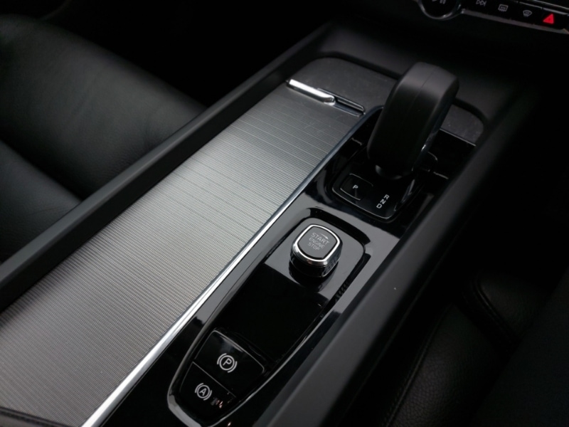 Used Volvo XC60 2023 for sale - 77154819: Photo 16